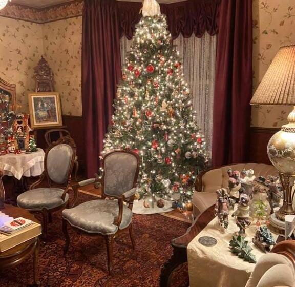 Pemberley House Bed And Breakfast