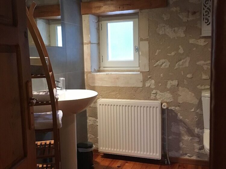 膳宿费 Auberge De Crissay