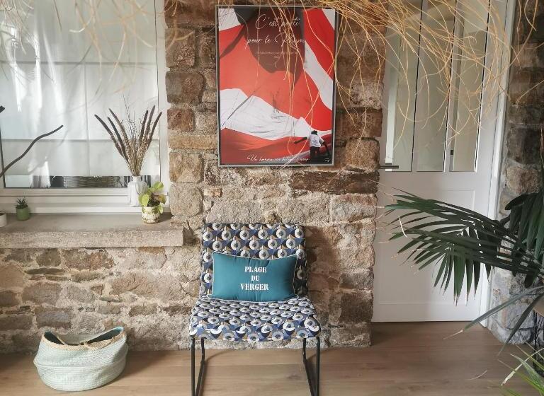 פנסיון Aux Couleurs De La Baie