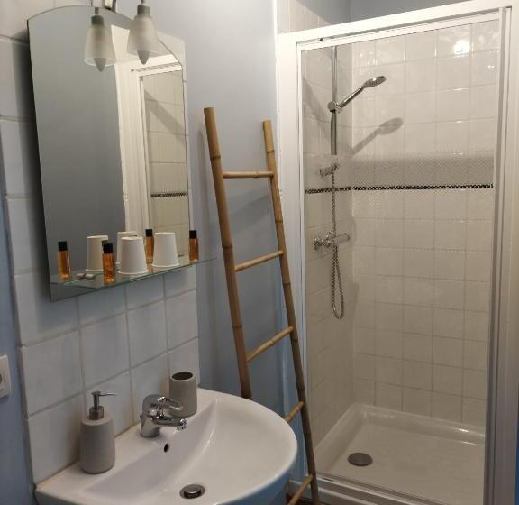 פנסיון Aux Couleurs De La Baie