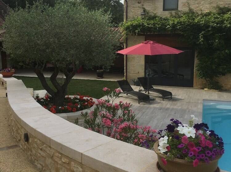 Пансион Chambres D Hôtes La Tour De Ginaillac