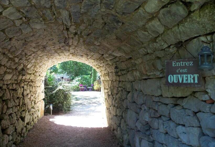 Пансион Chambres Et Jardin De Pierres