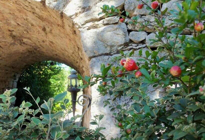 Пансион Chambres Et Jardin De Pierres