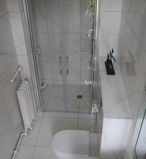 פנסיון Chateau Mezger