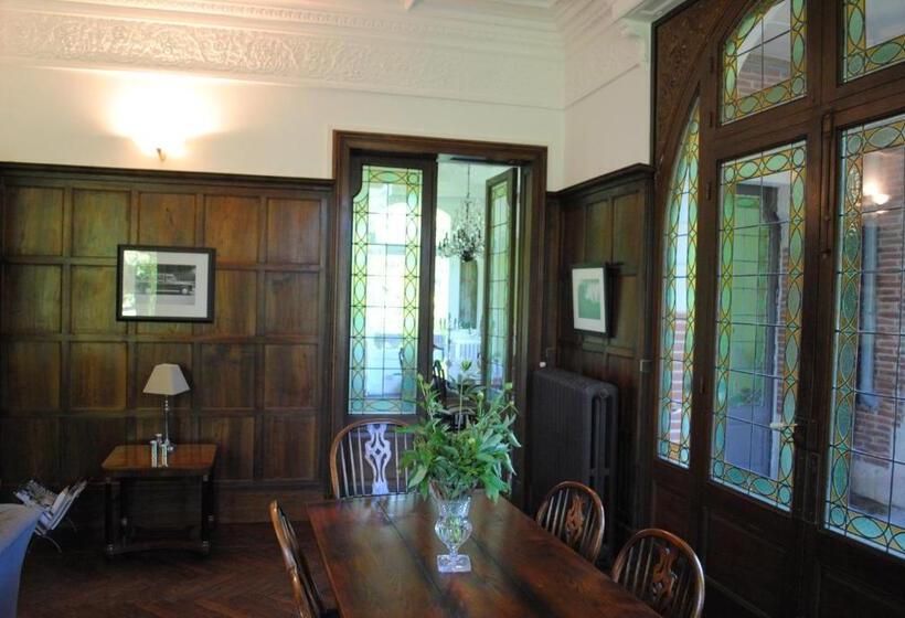 פנסיון Chateau Mezger