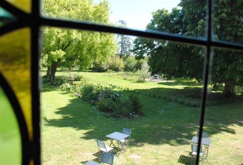 פנסיון Chateau Mezger