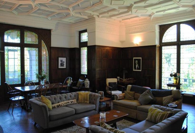 פנסיון Chateau Mezger