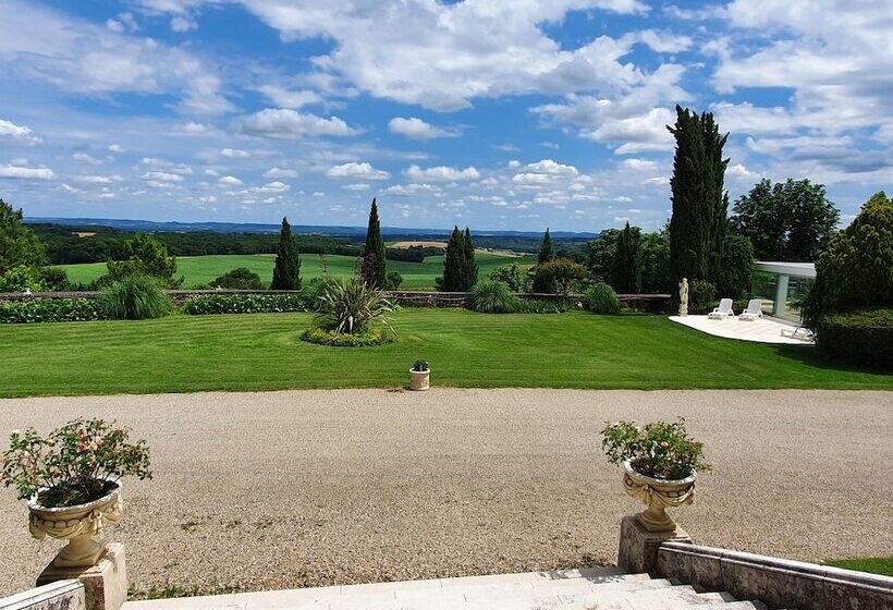 펜션 Château Moncassin