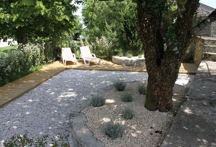 펜션 Château Moncassin