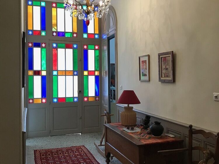 פנסיון Couleurs De Camargue