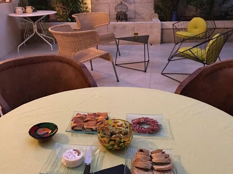 פנסיון Couleurs De Camargue