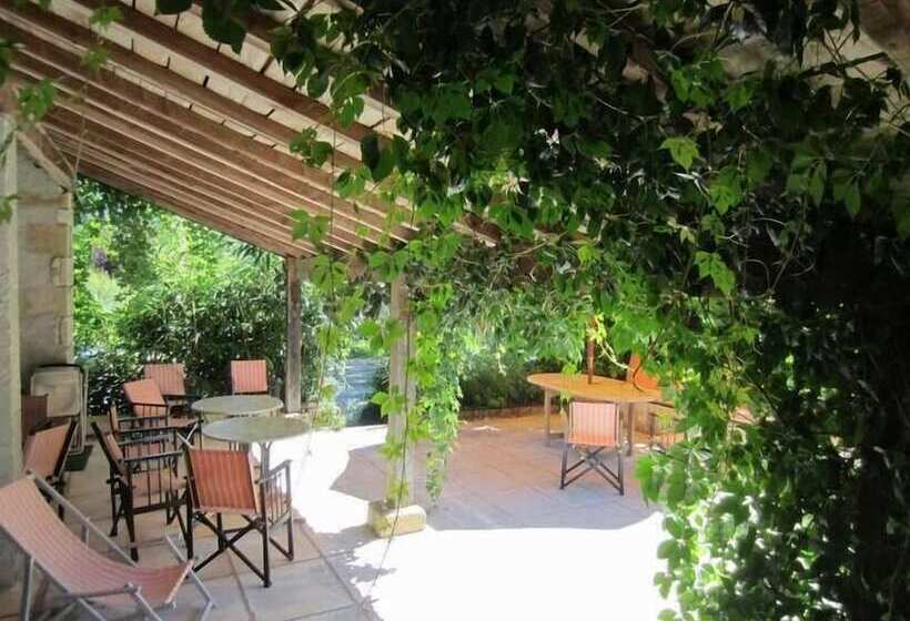 膳宿费 Domaine De Puytirel