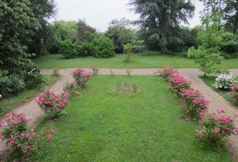 膳宿费 Domaine De Puytirel