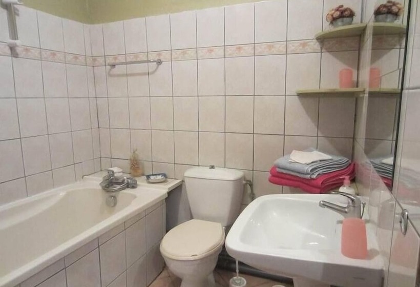 膳宿费 Domaine De Puytirel