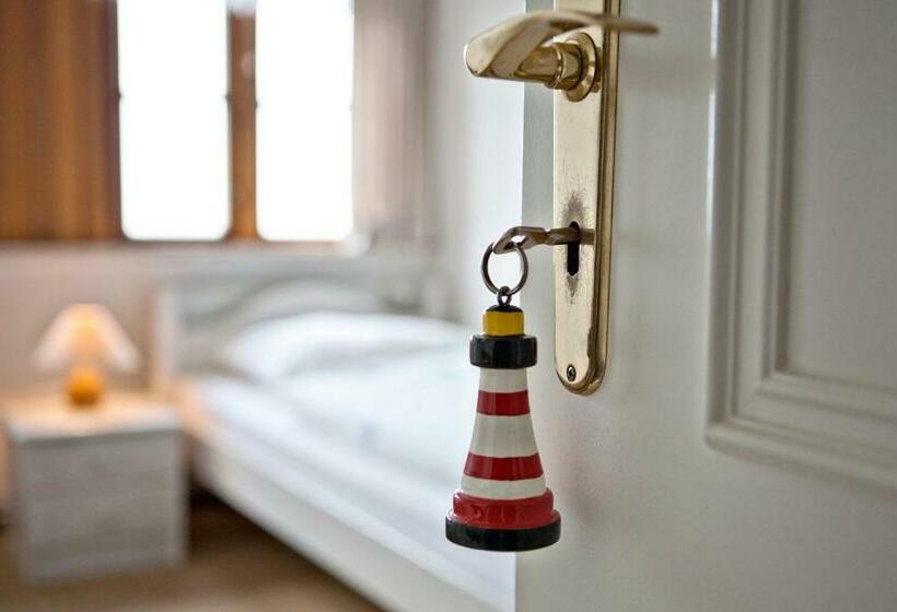 펜션 & Gasthaus Hilligenley Auf Der Hallig Langeness