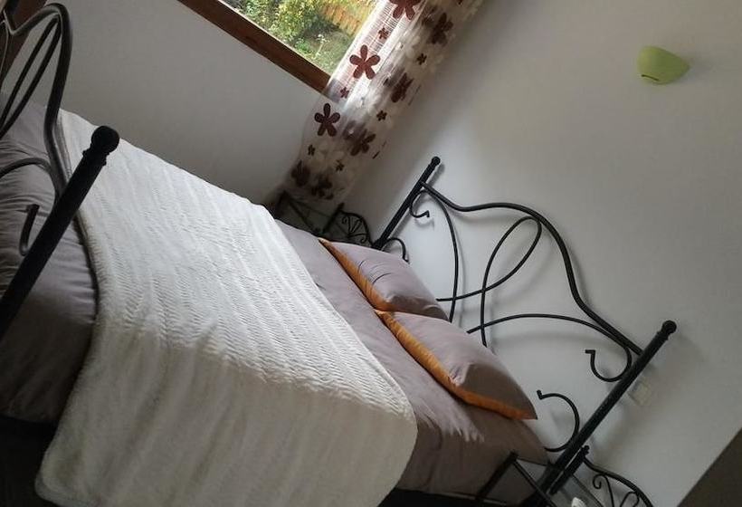 펜션 Hôtel Gîte De Pressins