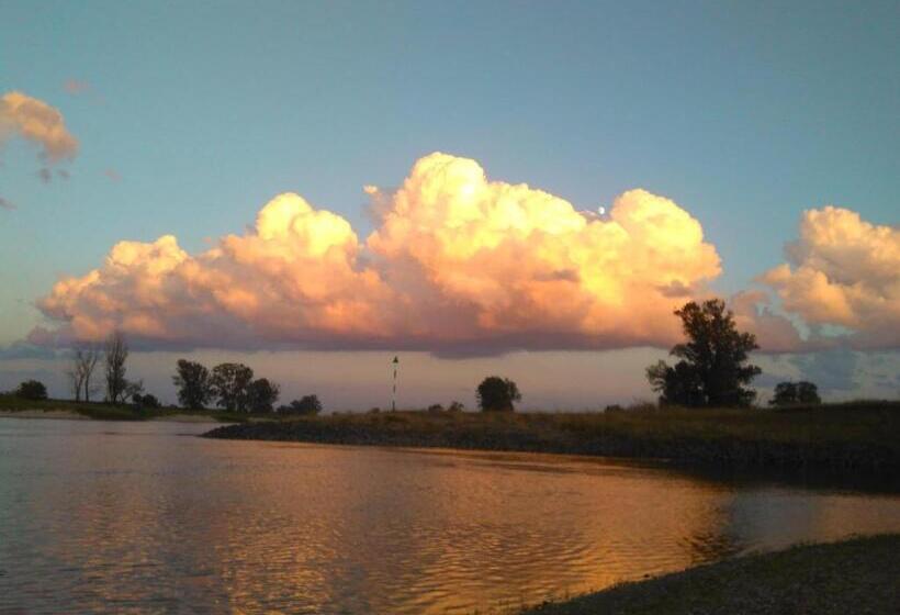 ペンション Guest House Dommitzsch