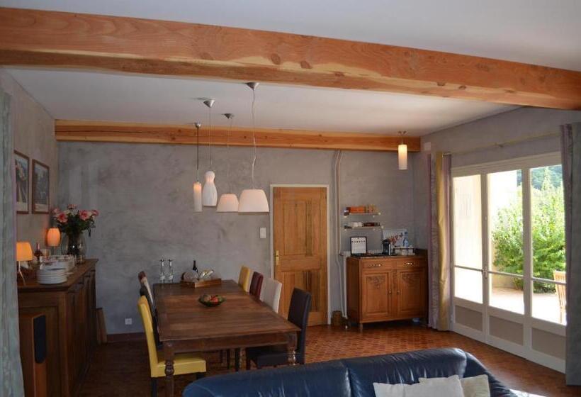 بنسيون Hameau D Hôtes La Roseraie Drôme