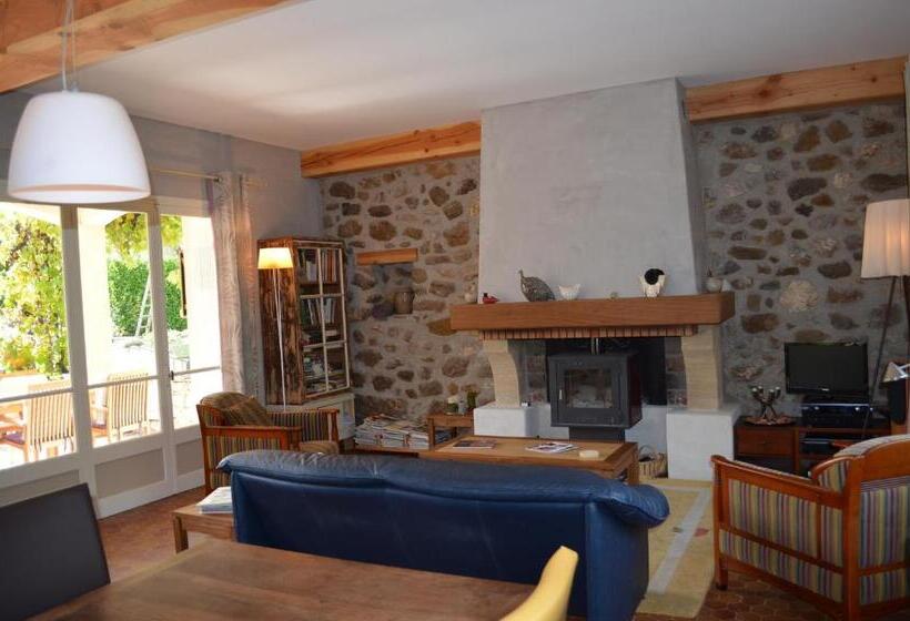 بنسيون Hameau D Hôtes La Roseraie Drôme