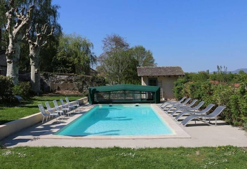 بنسيون L  échappée