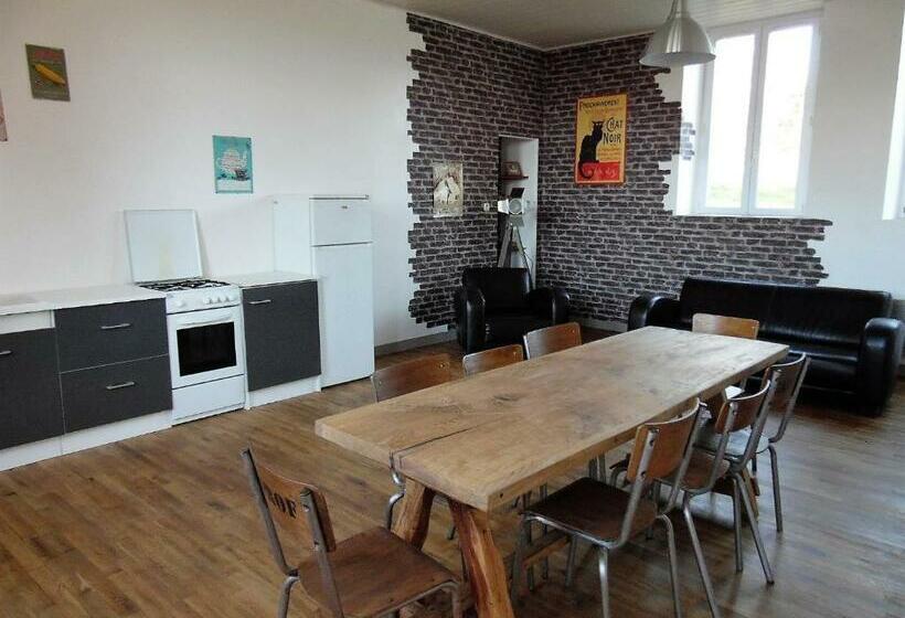 פנסיון L école Buissonnière