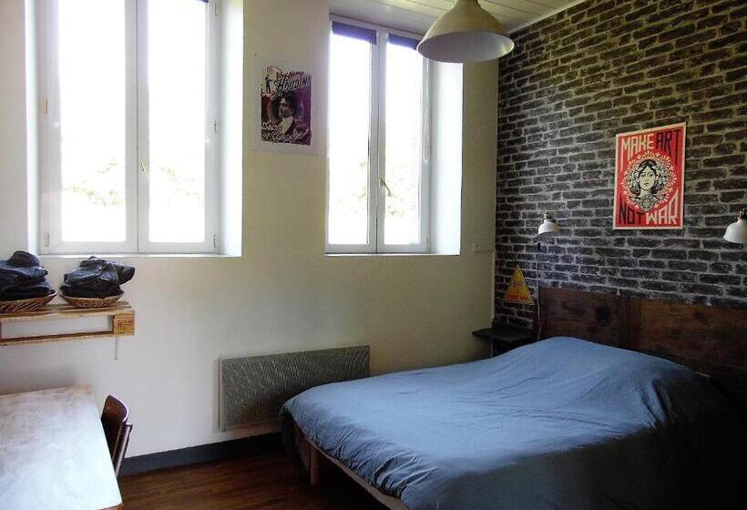 פנסיון L école Buissonnière