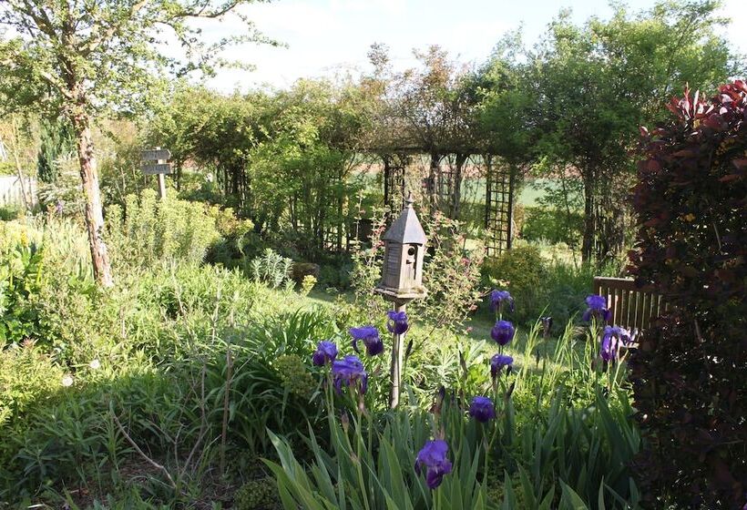 פנסיון La Grange Au Pesle