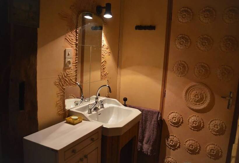 بنسيون Le Moulin Vieux