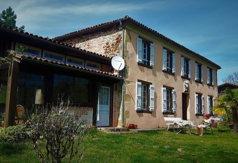 بنسيون Le Moulin Vieux