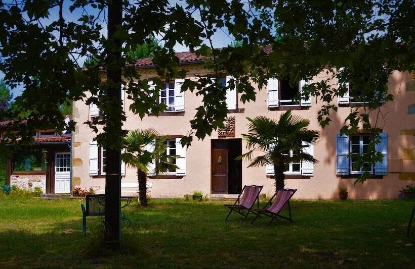 بنسيون Le Moulin Vieux