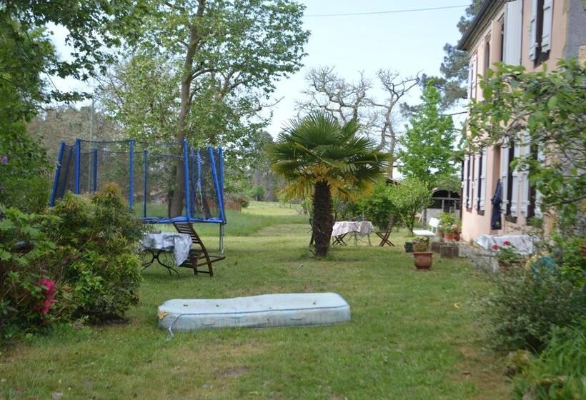 بنسيون Le Moulin Vieux