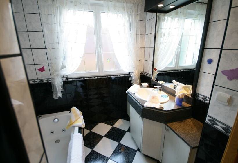 פנסיון Les Gites La Cerisaie