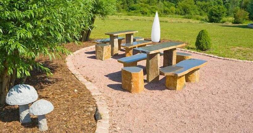 펜션 Moness Hotel Und Kaffeerösterei