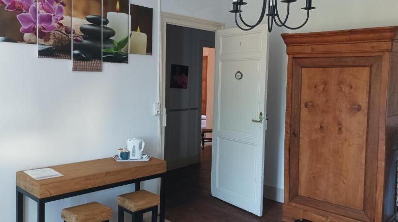 膳宿费 Montplaisir