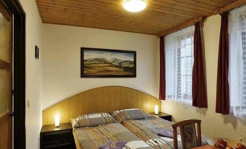 膳宿费 Penzion Family