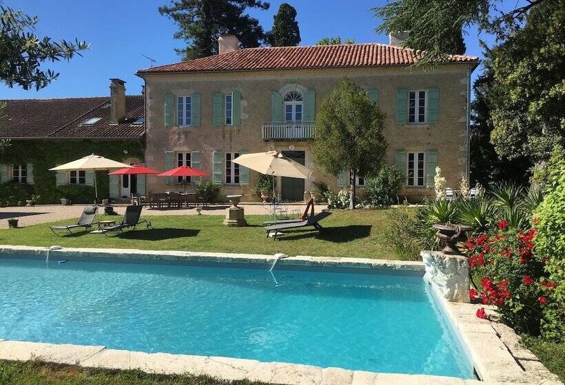 Пансион Villa Marambat