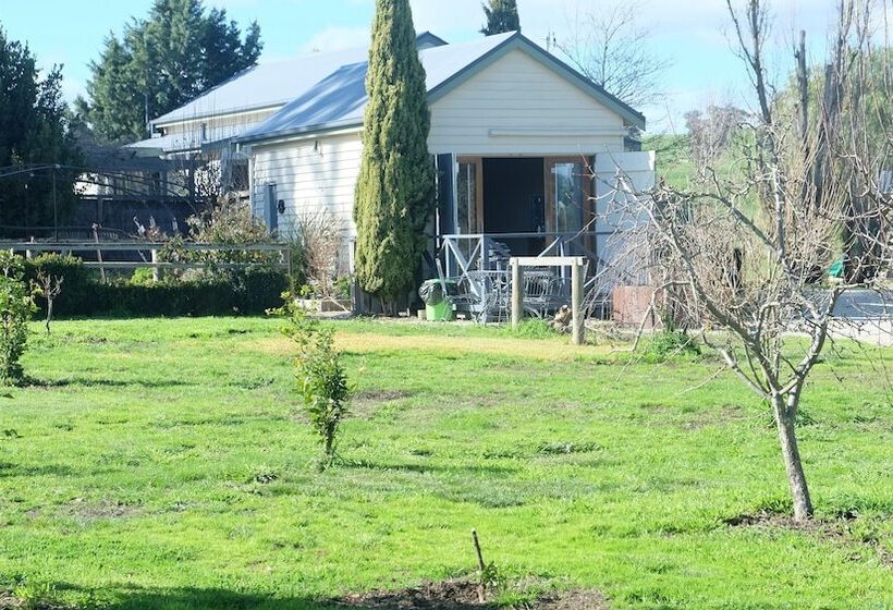 פנסיון Yea Cabin Bunkhouse