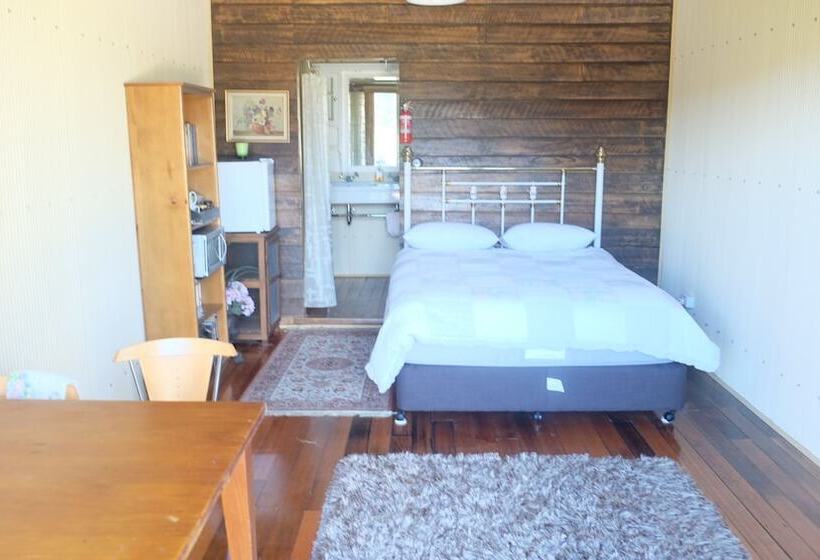 פנסיון Yea Cabin Bunkhouse