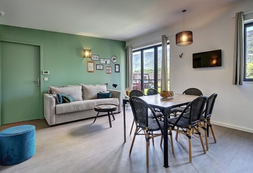 Курорт Vacancéole   Le Village Des Oiseaux