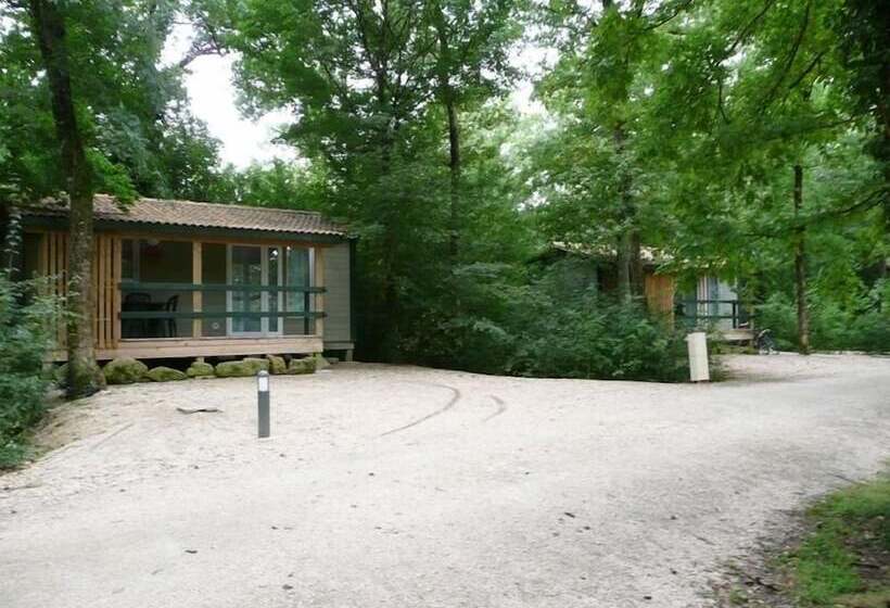 منتجع Les Chalets De La Héronnière