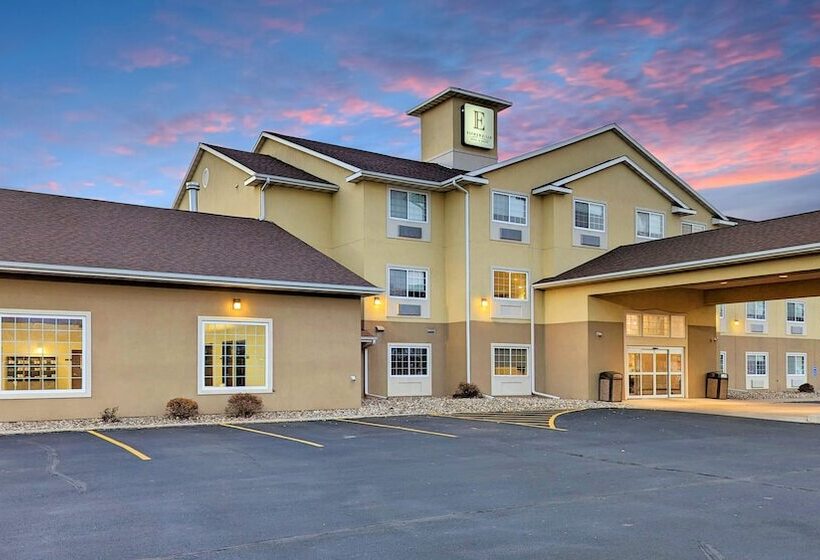 Estherville Hotel & Suites