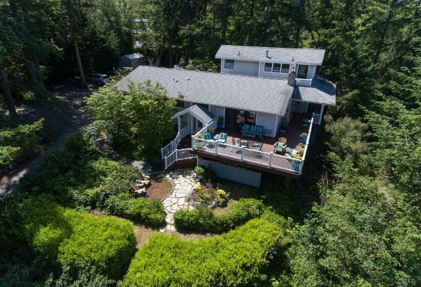 Hillside House Bed And Breakfast