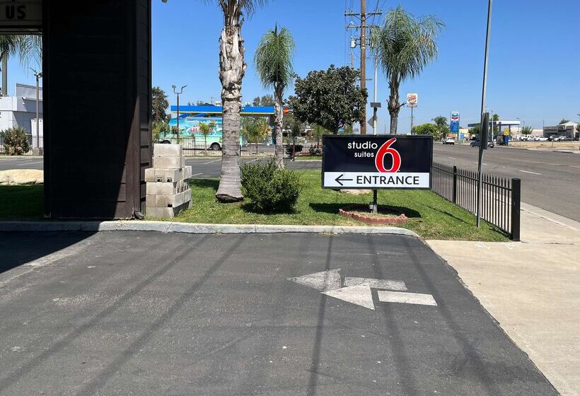 فندق Studio 6 Suites Delano, Ca