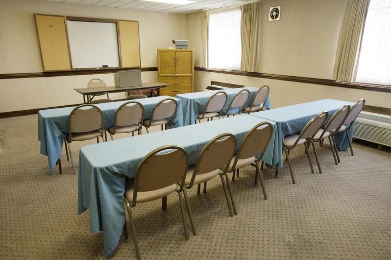 ホテル Americas Best Value Inn Richmond South