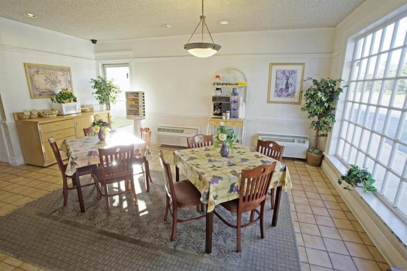 ホテル Americas Best Value Inn Richmond South