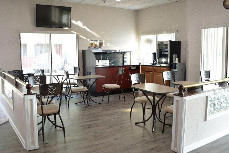 Отель Atlantic Inn and Suites - Wall Township