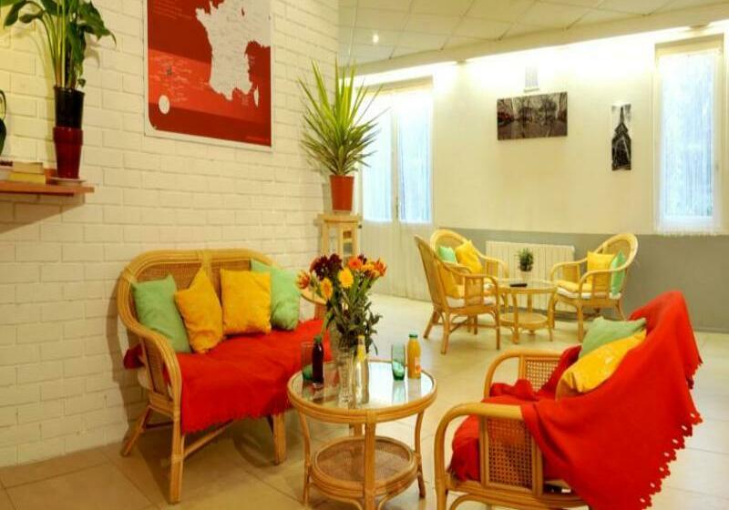 Comfort Hotel Emerainville Marne-La-Vallee