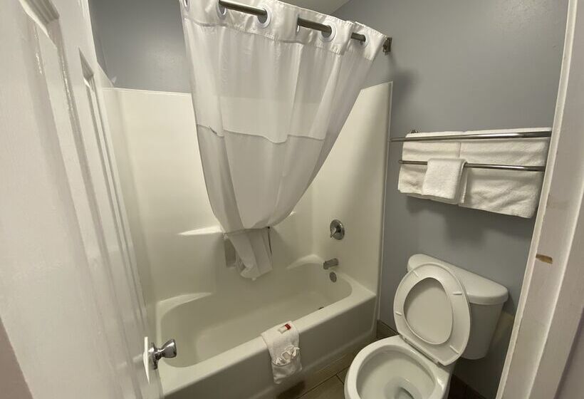 فندق Baymont By Wyndham Albany At Albany Mall