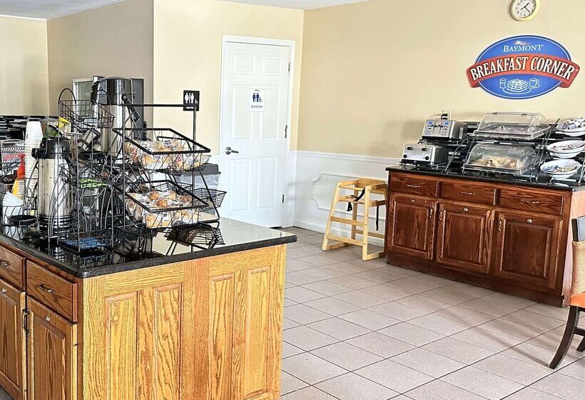 فندق Baymont By Wyndham Greenwood