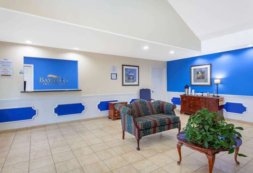 فندق Baymont By Wyndham Greenwood